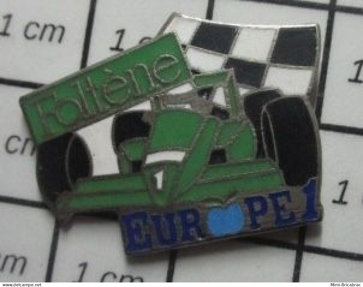 513c Pin's Pins / Beau Et Rare : MEDIAS / RADIO EUROPE 1 FORMULE 1 FOLTENE - Médias