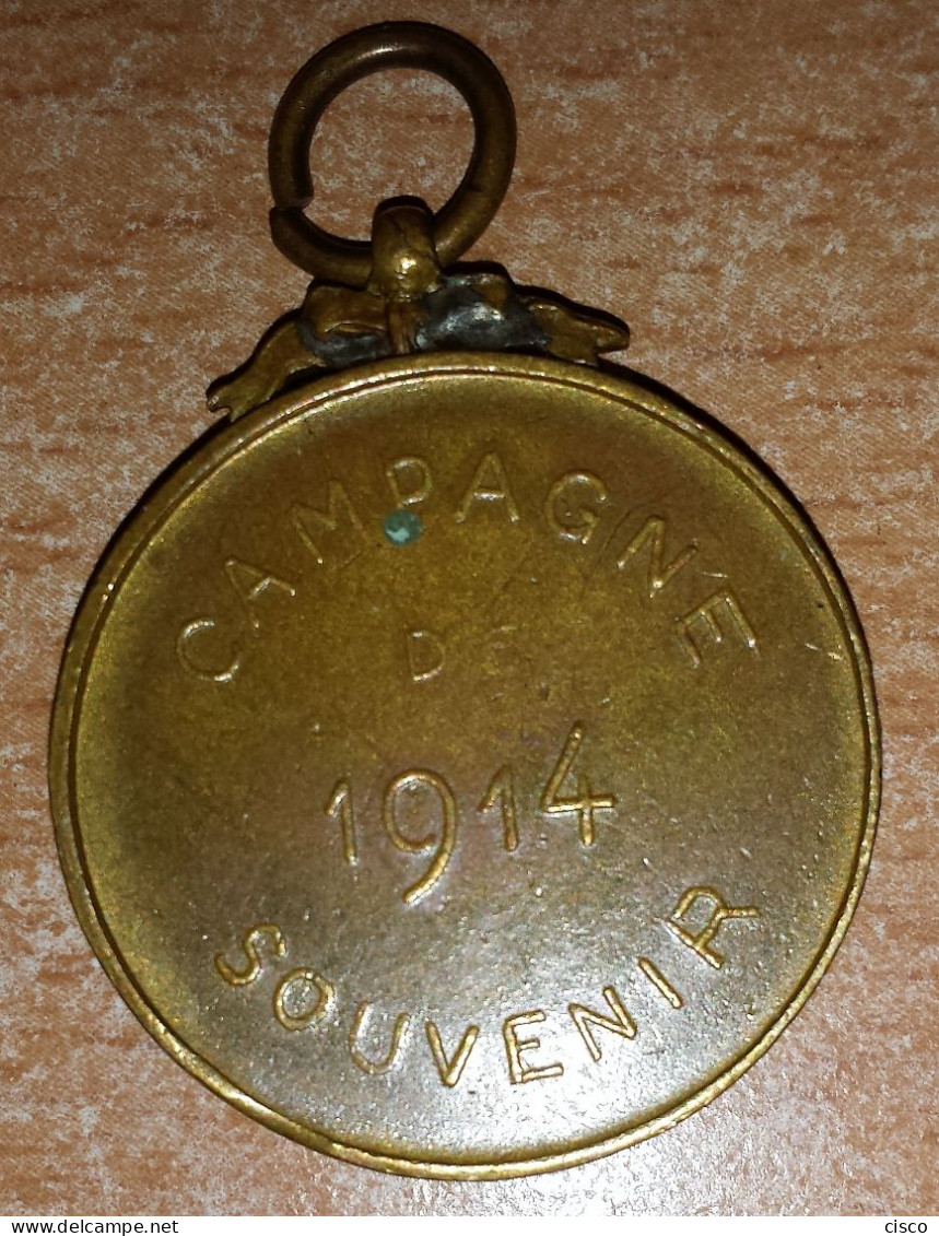 Médaille  Bronze Souvenir Campagne 1914 ALBERT Roi Des Belges - Firma's