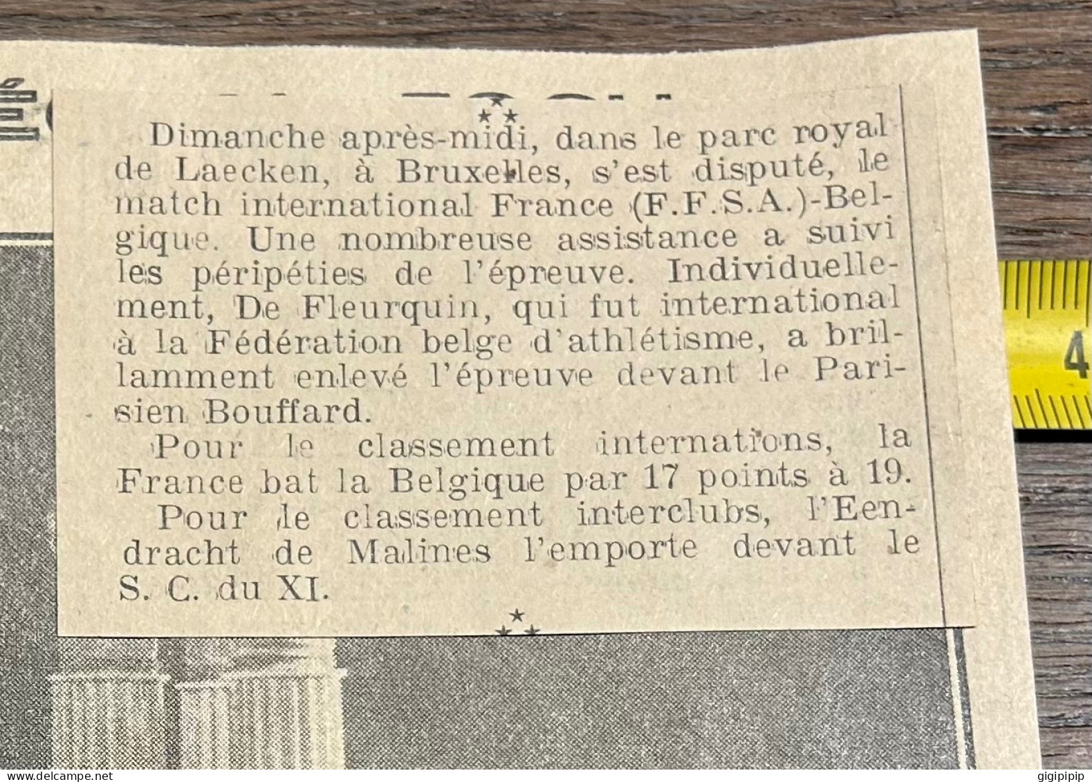 1930 GHI12 LE CHAMPIONNAT DE BELGIQUE DE CROSS - LE SAUT D'UNE HAIE De Fleurquin, - Verzamelingen