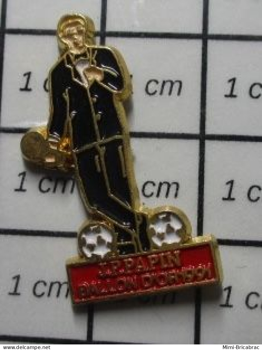 1615B Pin's Pins / Beau Et Rare / SPORTS / FOOTBALL JP PAPIN EN COSTARD BALLON D'OR 91 - Voetbal