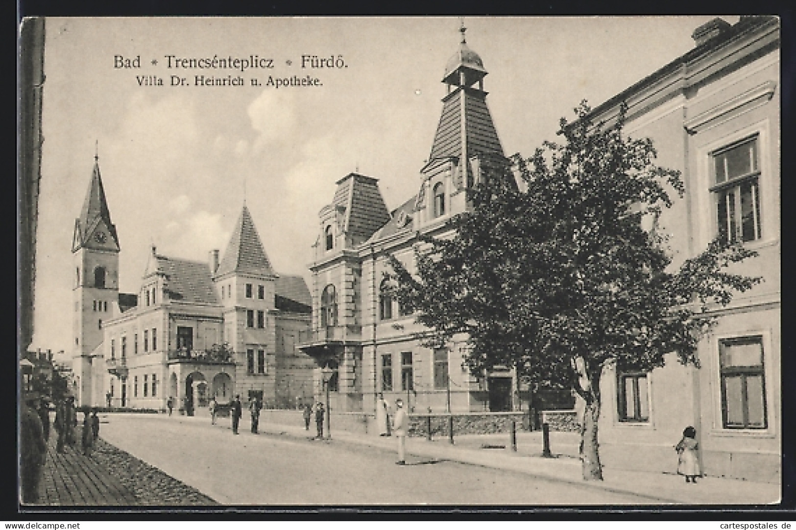 AK Bad Trencsénteplicz-fürdö, Villa Dr. Heinrich U. Apotheke  - Slovaquie