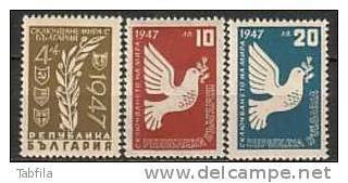 BULGARIA \ BULGARIE ~ 1947 - Serie De La Paix - 3v** - Unused Stamps