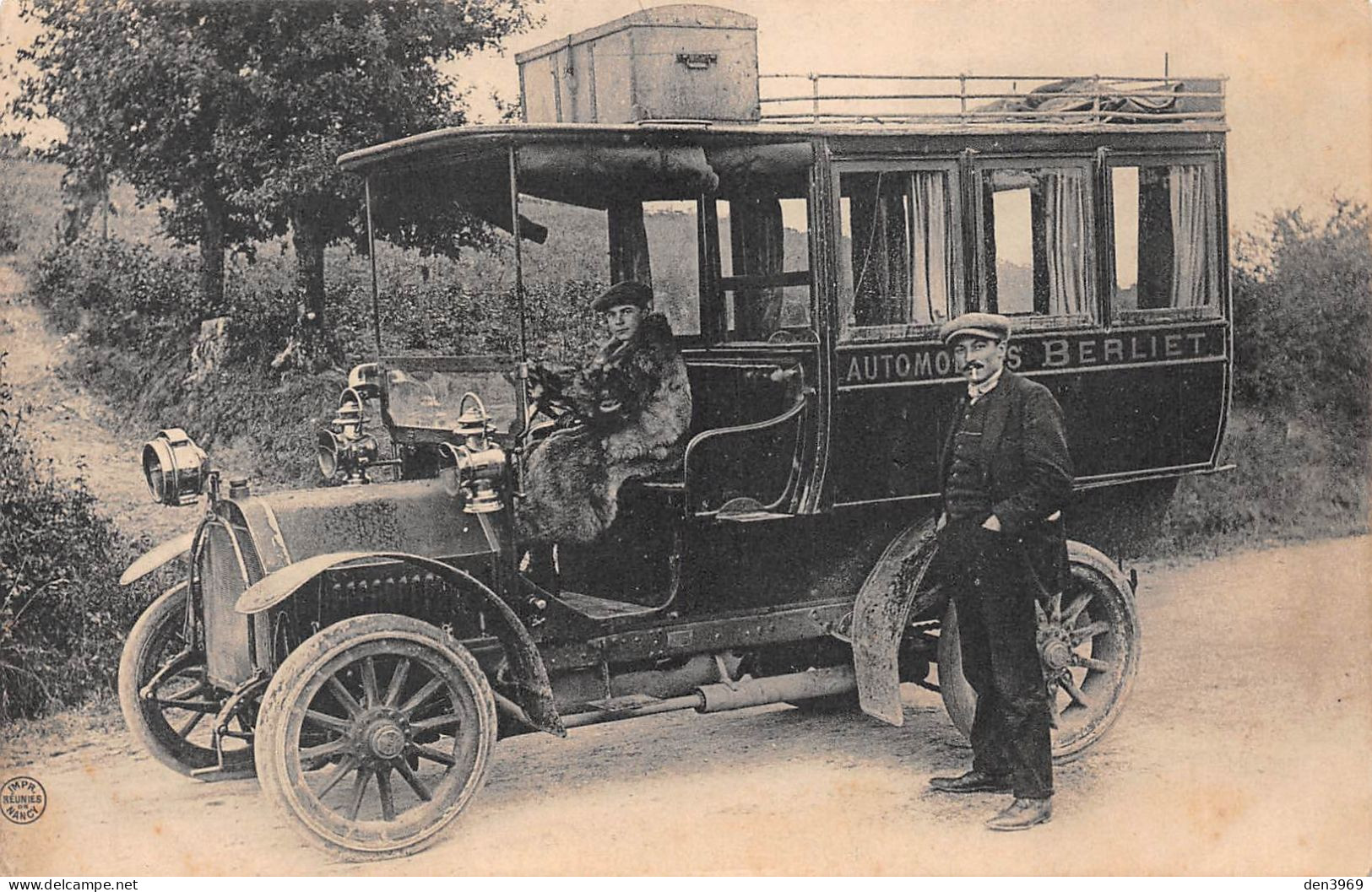 Automobiles BERLIET - Autobus, Taxi, Chauffeur, Fumeur De Cigarette - Taxis & Fiacres