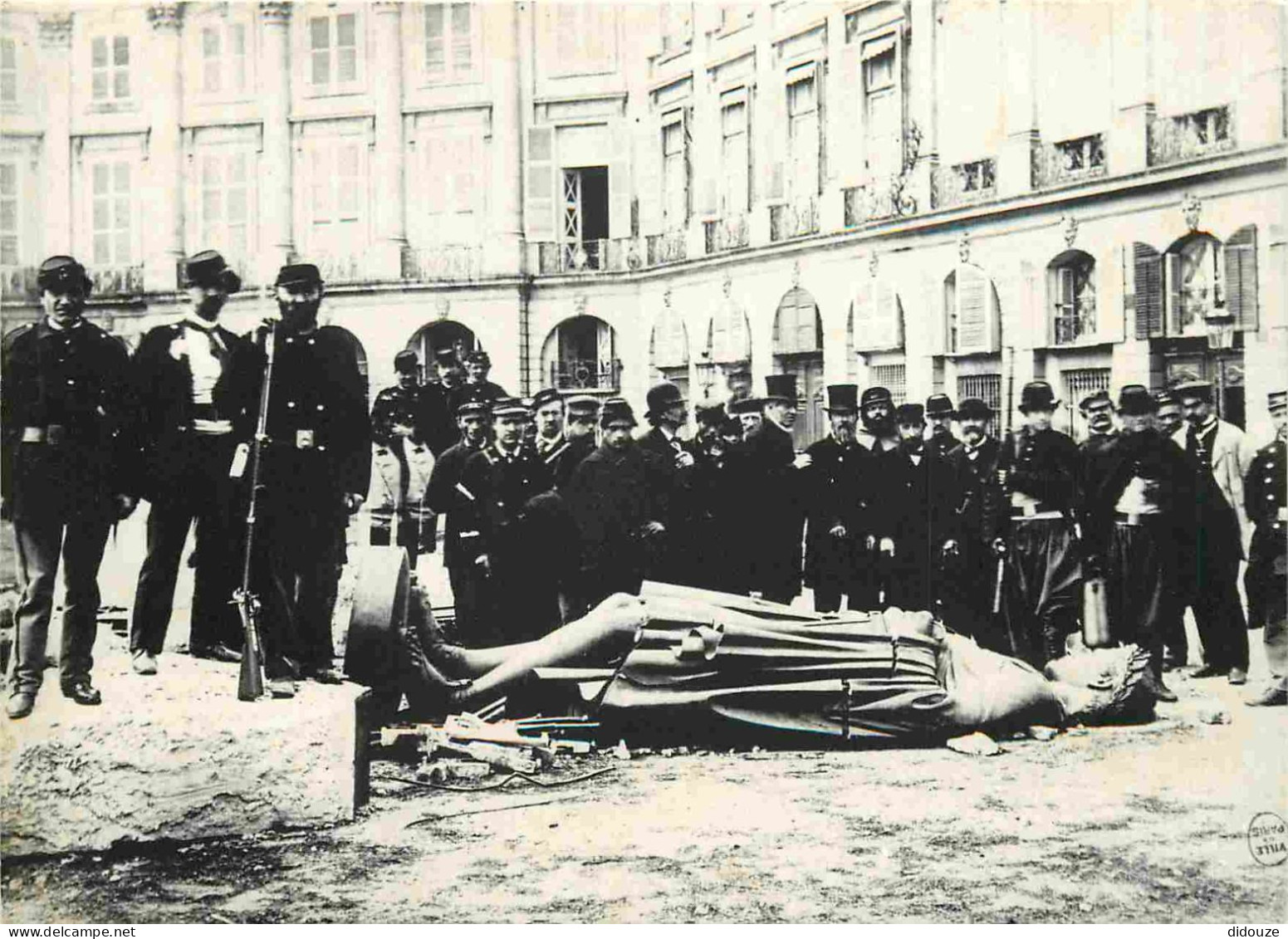 Reproduction CPA - 75 Paris - La Colonne Vendome Abattue Par Les Communards - La Statue De Napoléon - Mai 1871 - CPM - C - Ohne Zuordnung