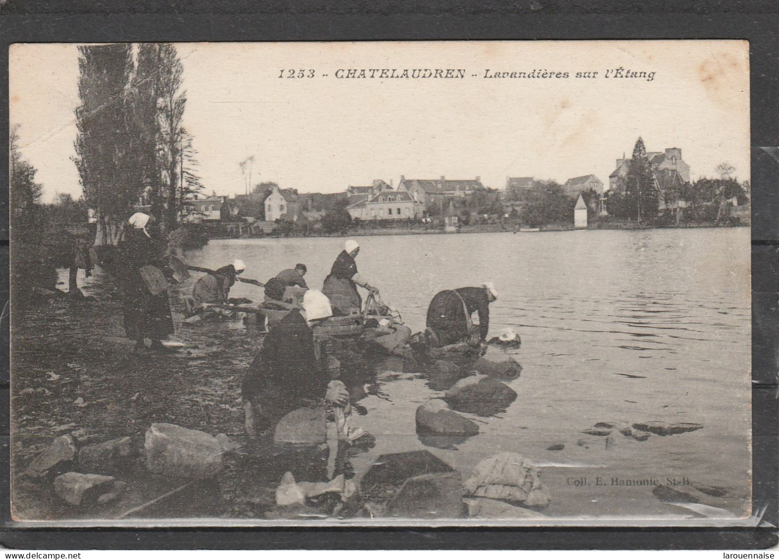 22 - CHATELAUDREN - Lavandières Sur L' Etang - Châtelaudren