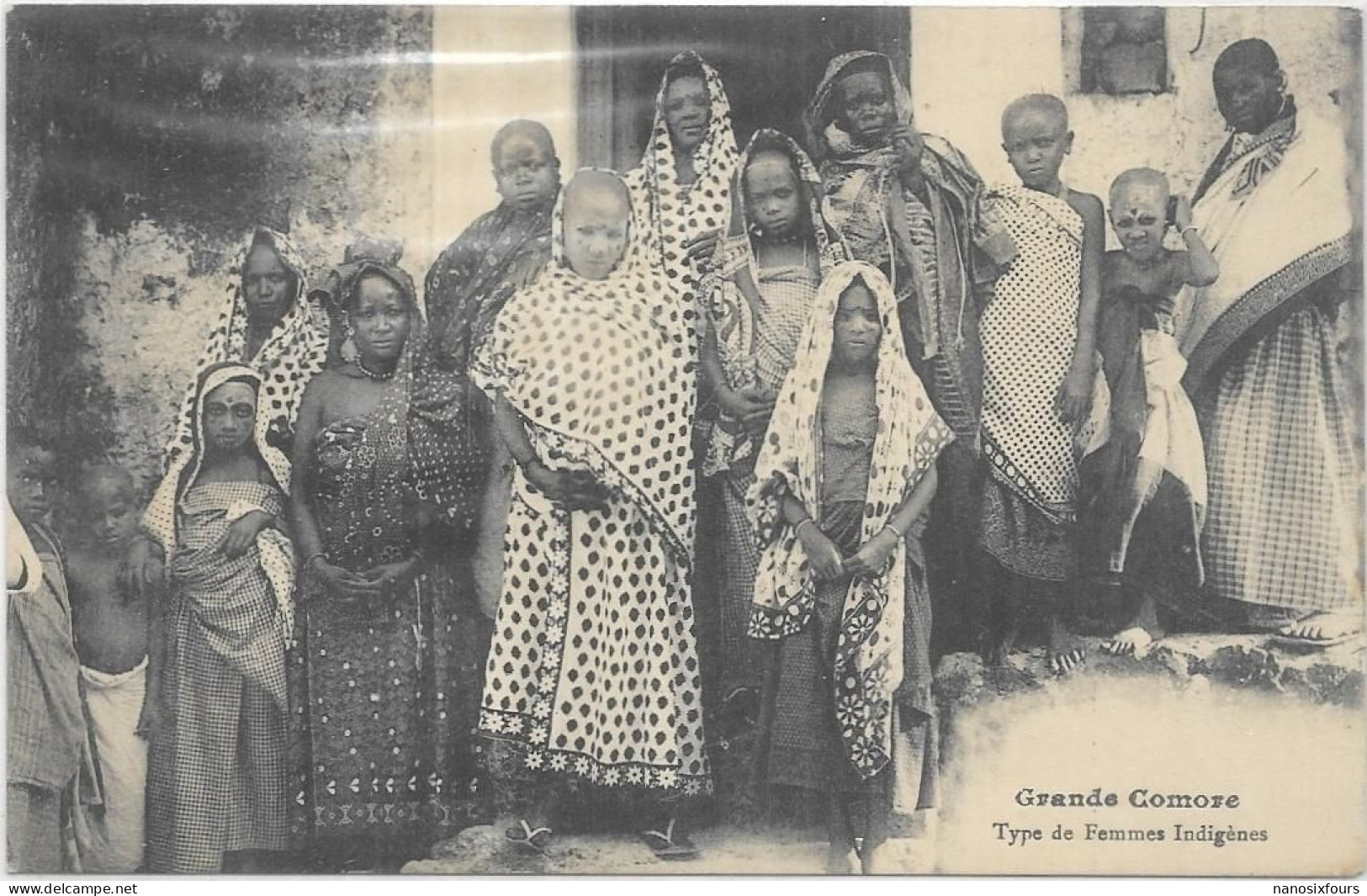 AFRIQUE. GRANDE COMORE.   TYPES DE FEMMES INDIGENES - Comores