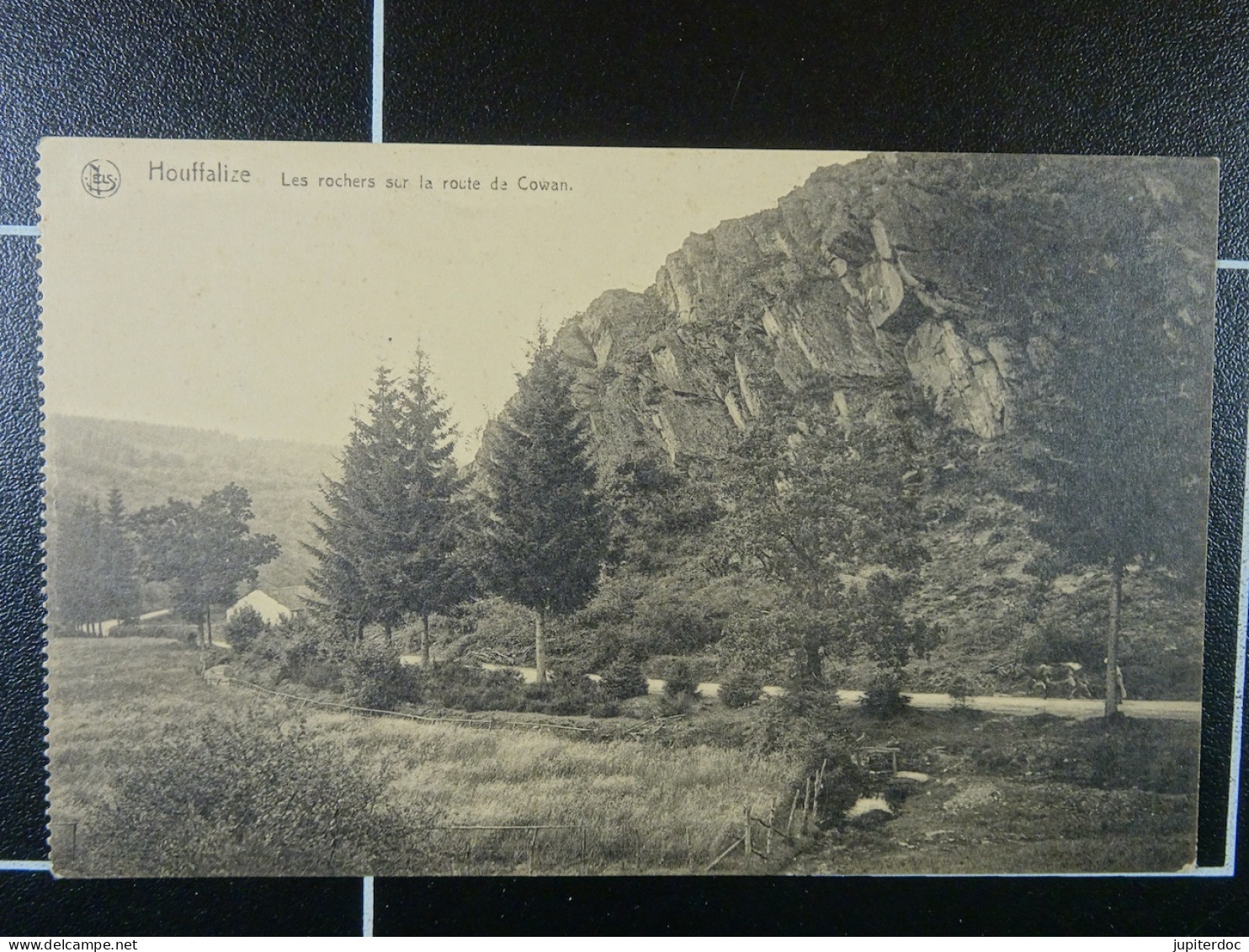 Houffalize Les Rochers Sur La Route De Cowan - Houffalize