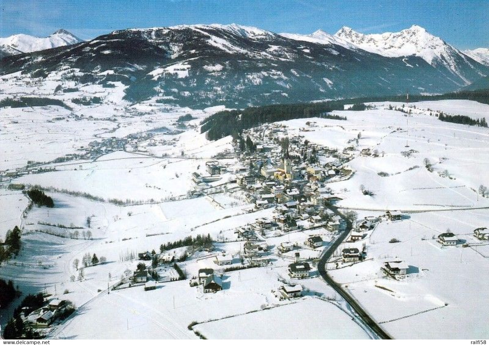 1 AK Österreich / Salzburg Land * Blick Auf Mariapfarr Im Winter - Luftbildaufnahme * - Mariapfarr