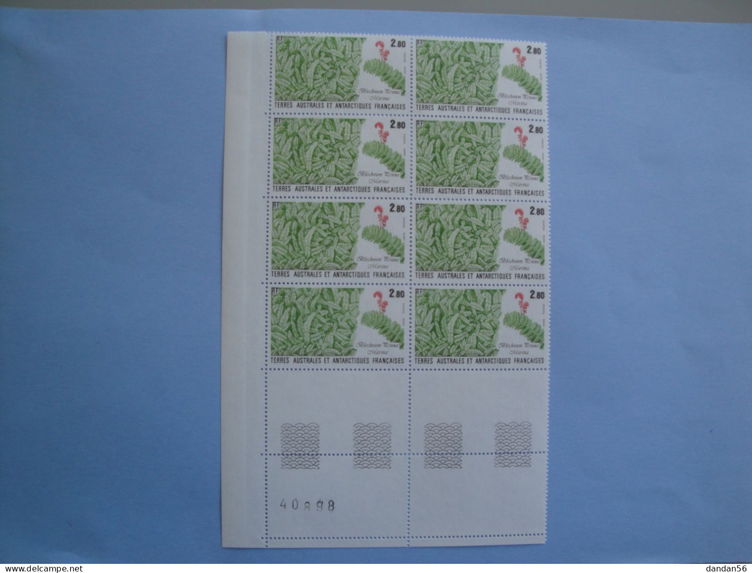 TAAF FSAT 1989 Yvert 143 ** MNH X 8   Cote 11.20 €  Flore Fougère Je Liquide - Ungebraucht