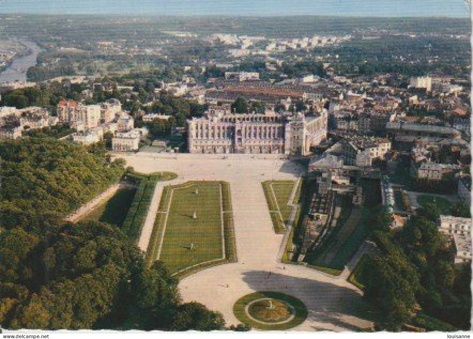 SAINT  GERMAIN  EN  LAYE  (  78 )    LE  CHÂTEAU  SUR  LE PATRERRE   Dessiné Par Le Nôtre  -   C P M  ( 24 / 4 / 72  ) - Schlösser