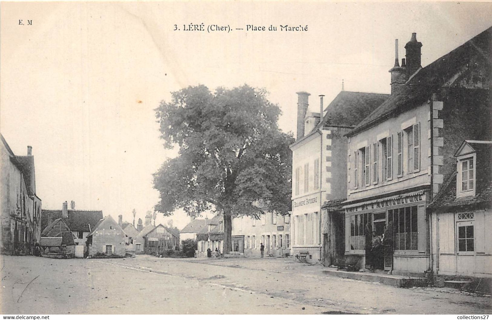 18-LERE- PLACE DU MARCHE - Lere