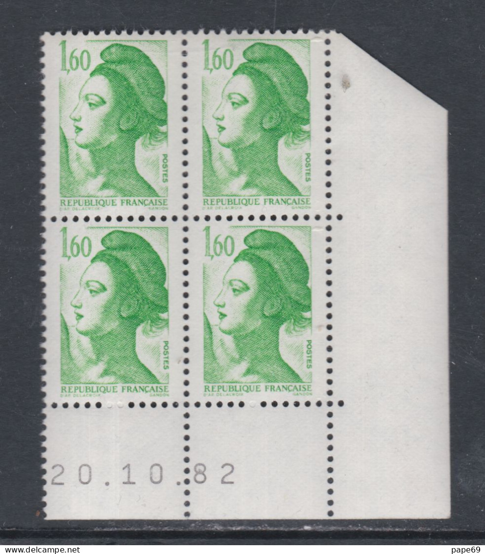 France Type Liberté N° 2219 XX : 1 F. 60 Vert En Bloc De 4 Coin Daté Du 20 . 10 . 82 Sans Charnière TB - 1980-1989