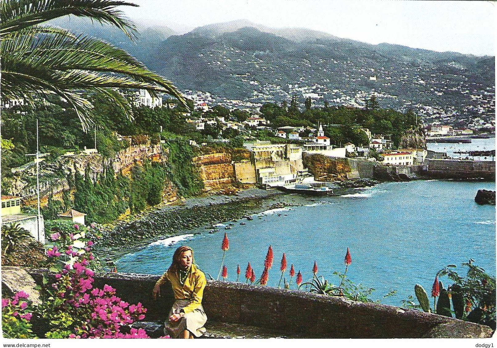 FUNCHAL, MADEIRA, PORTUGAL. Circa 1970 USED POSTCARD M6 - Madeira