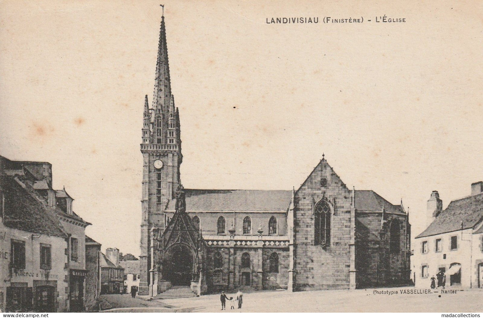 Landivisiau (29 - Finistère)  L'Eglise - Landivisiau