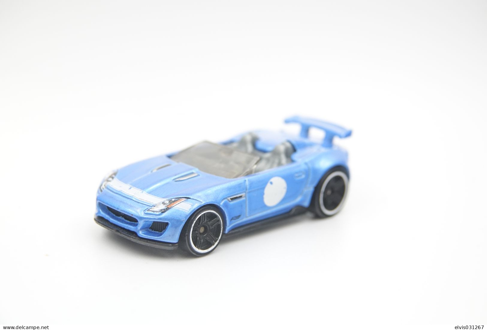 Hot Wheels Mattel '15 Jaguar F-Type Project 7 -  Issued 2018 Scale 1/64 - Matchbox (Lesney)