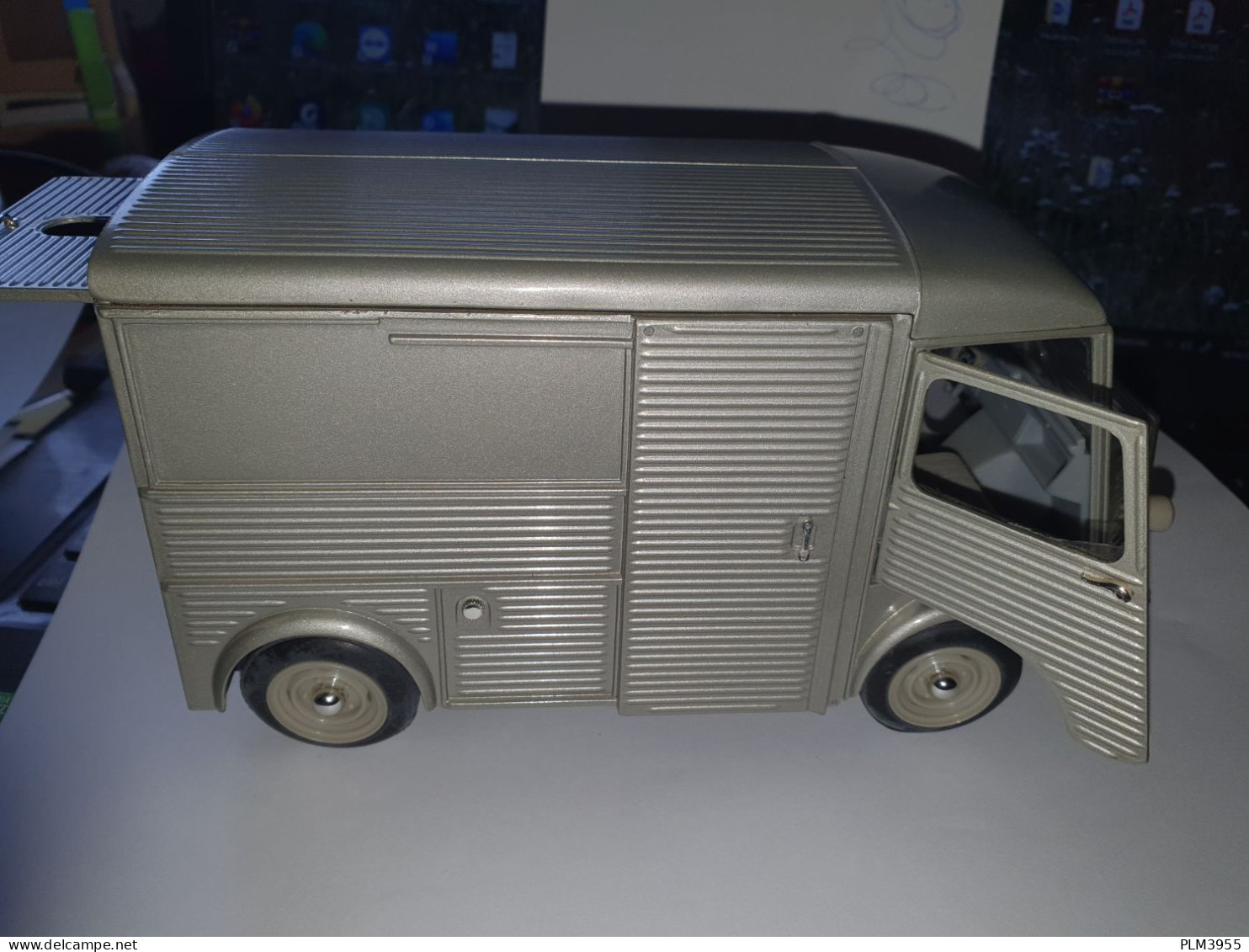 Tube, Camionnette, Citroen HY 1962au 1/21 - Jouets Anciens