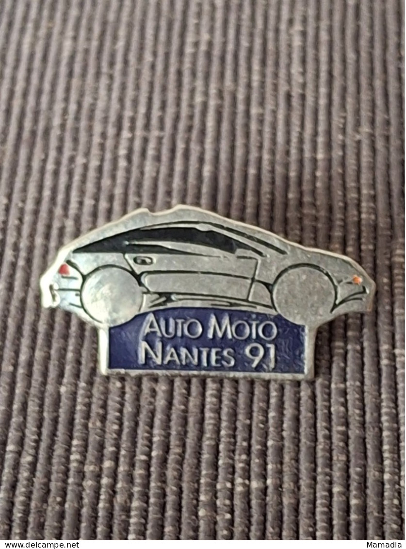 PIN'S PINS BADGE SALON AUTO MOTO NANTES 1991 - Autres & Non Classés