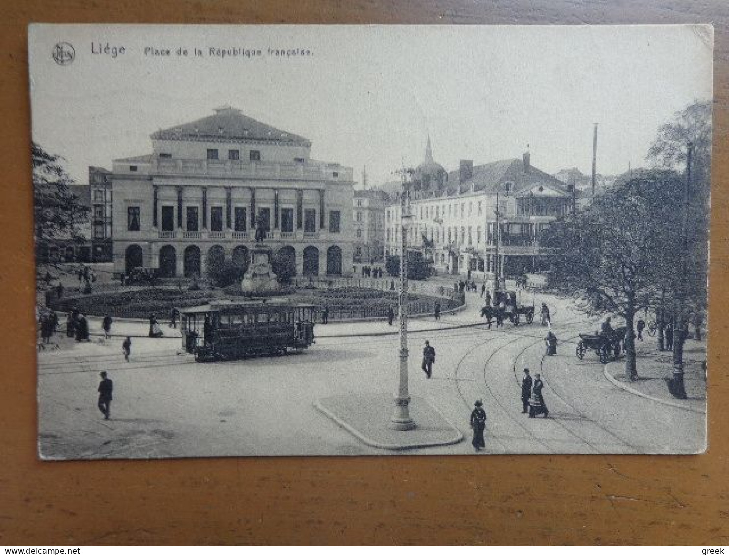 Verviers: Place De La République Francaise (met Tram) -> Beschreven - Verviers