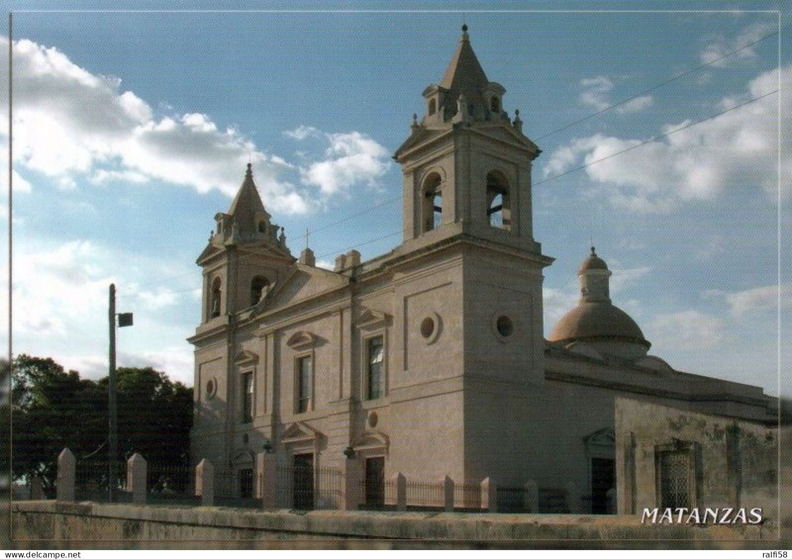 1 AK Kuba * Die Stadt Matanzas Mit Der Kirche San Pedro Apostol - Matanzas Ist Auch Hauptstadt Der Gleichnamigen Provinz - Cuba