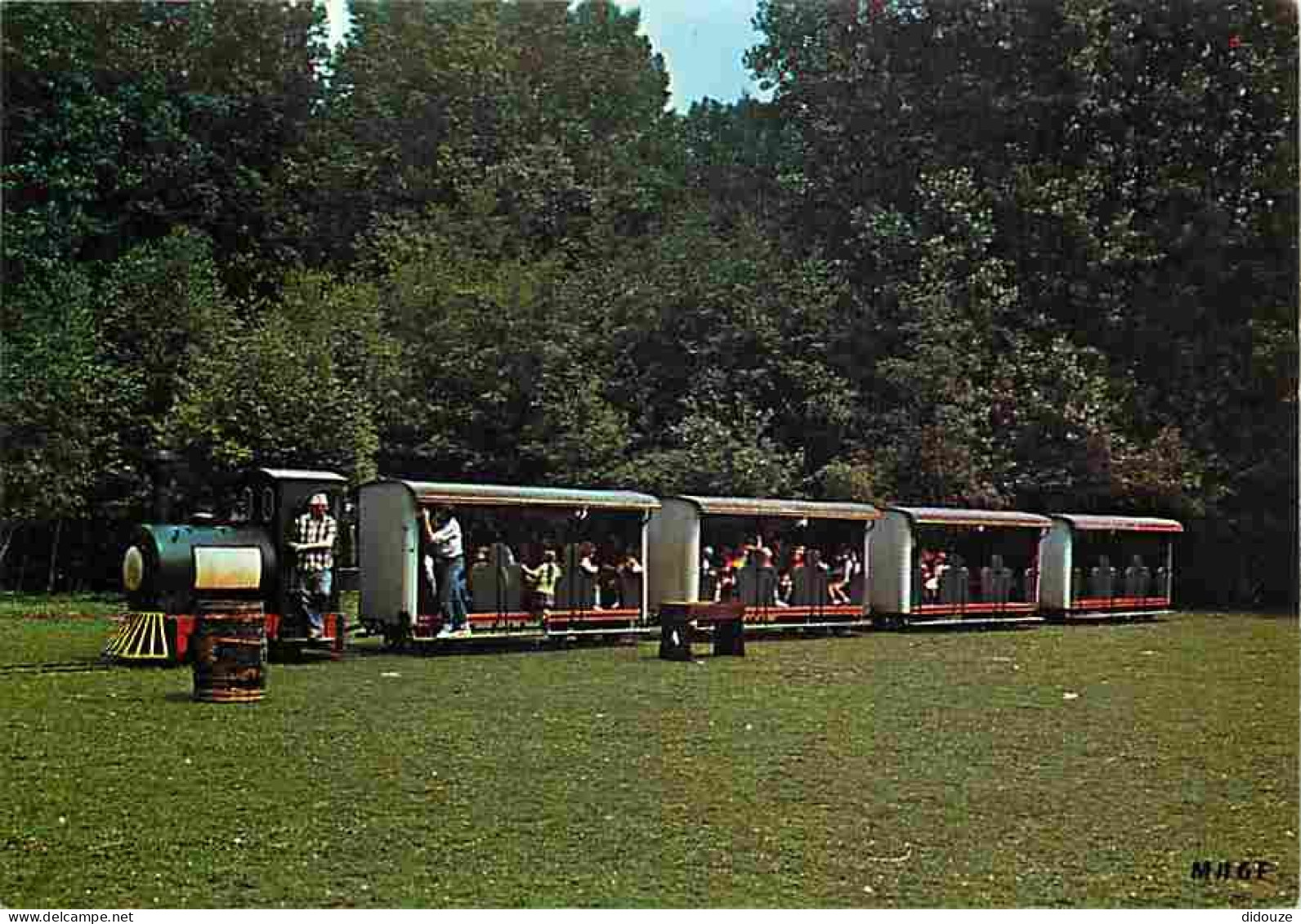 Trains - Sacy Le Grand - Parc De Loisirs - Route De Labruyère - CPM - Voir Scans Recto-Verso - Eisenbahnen