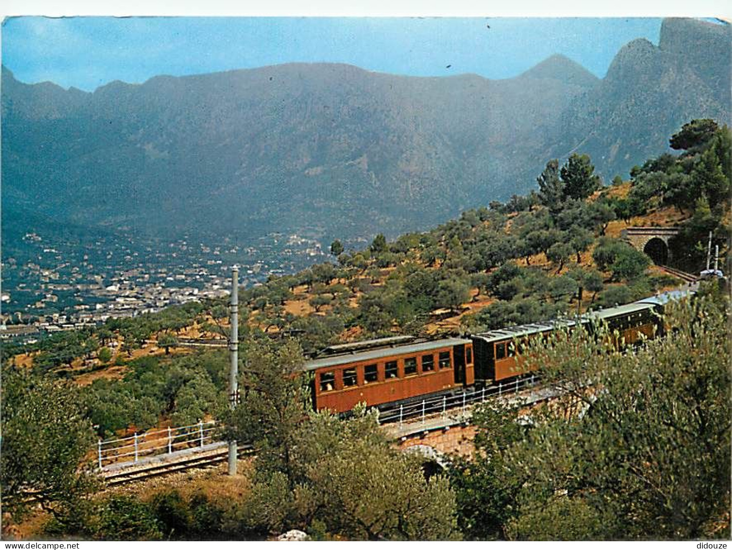 Trains - Espagne - Mallorca - Puerto De Soller - Vista Parcial - CPM - Voir Scans Recto-Verso - Eisenbahnen