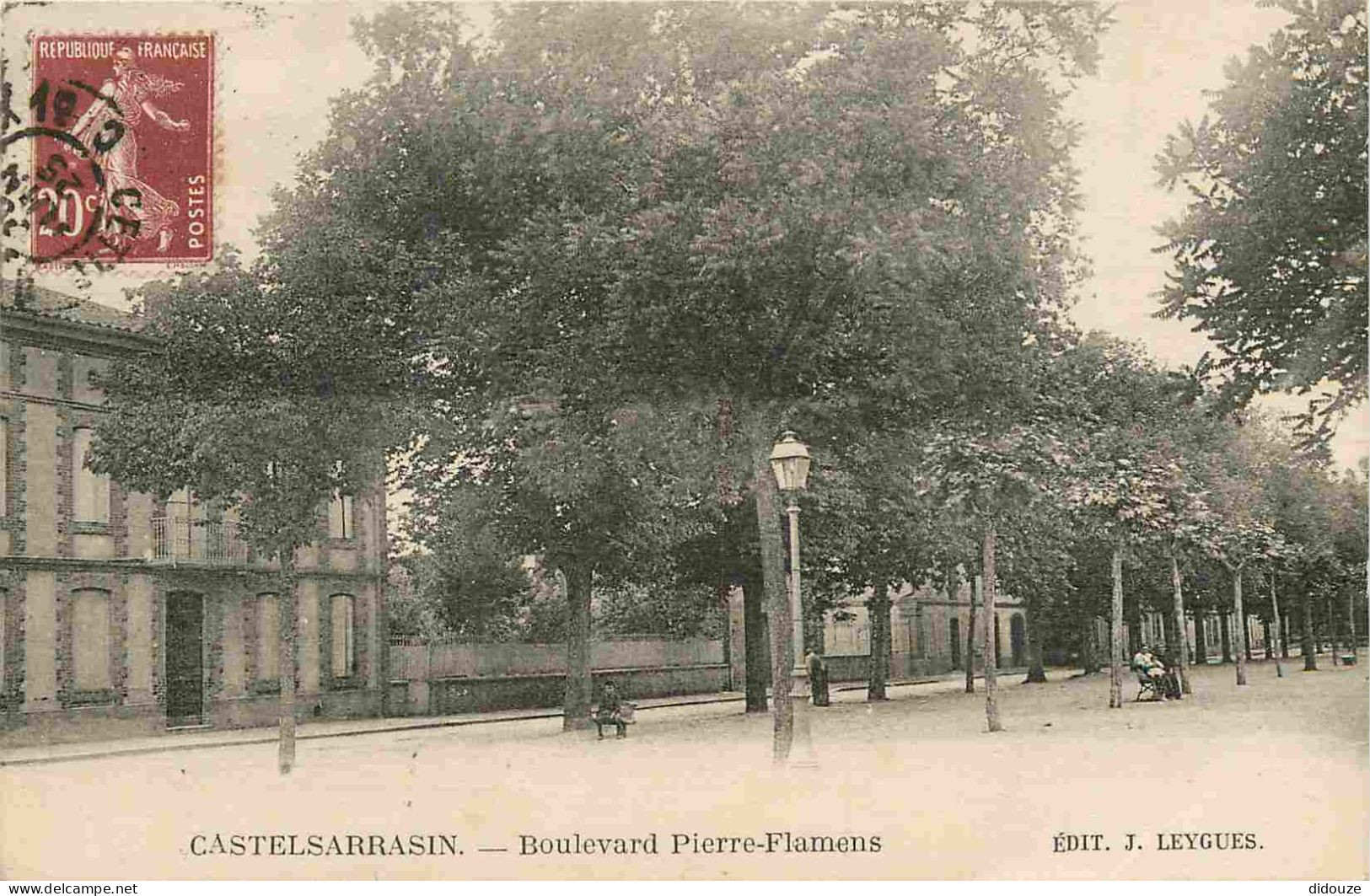 82 - Castelsarrasin - Boulevard Pierre-Flamens - Animée - Correspondance - CPA - Oblitération Ronde De 1925 - Voir Scans - Castelsarrasin