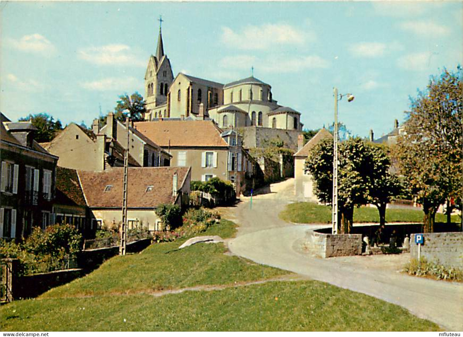 58* LORMES Eglise CPM (10x15cm)   MA71-0950 - Lormes