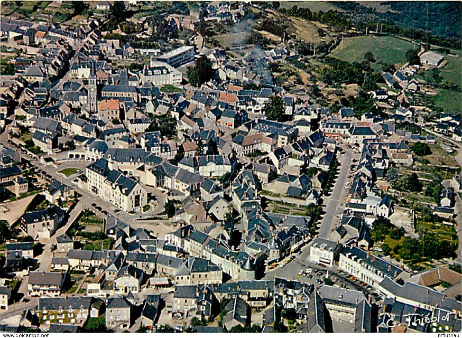 58* CHATEAU CHINON   CPM (10x15cm)    MA71-0884 - Chateau Chinon