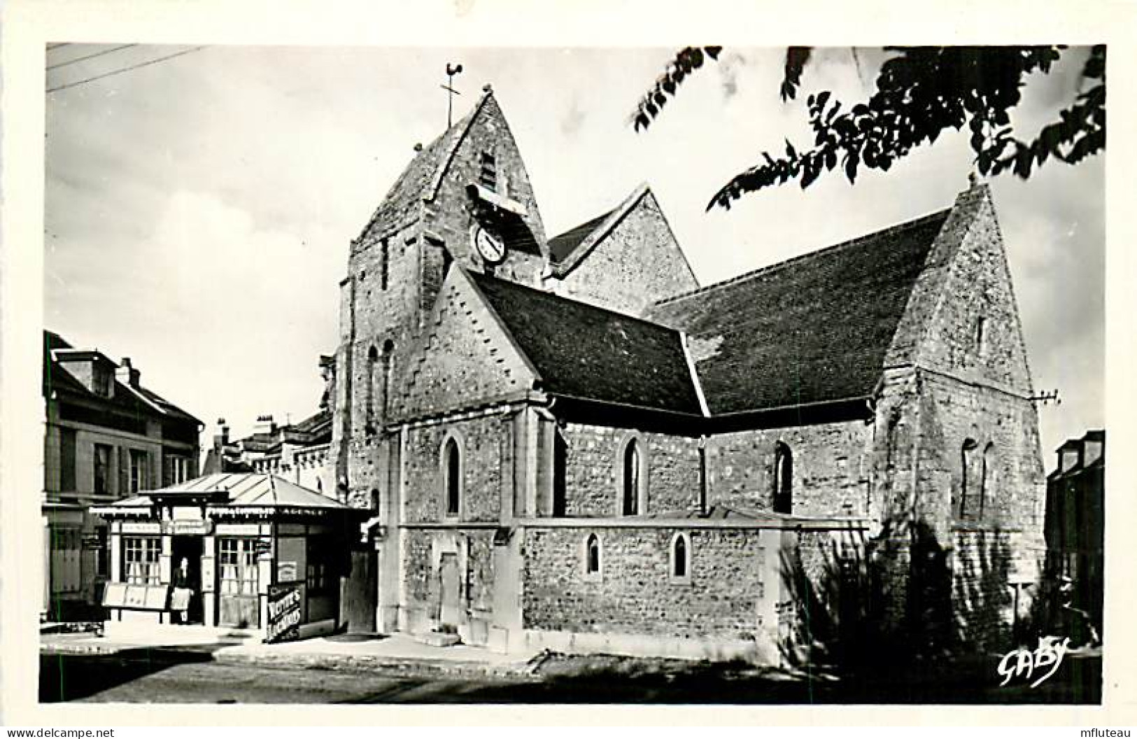 14* VILLERVILLE  Eglise  CPSM (petit Format)     MA76-1055 - Villerville