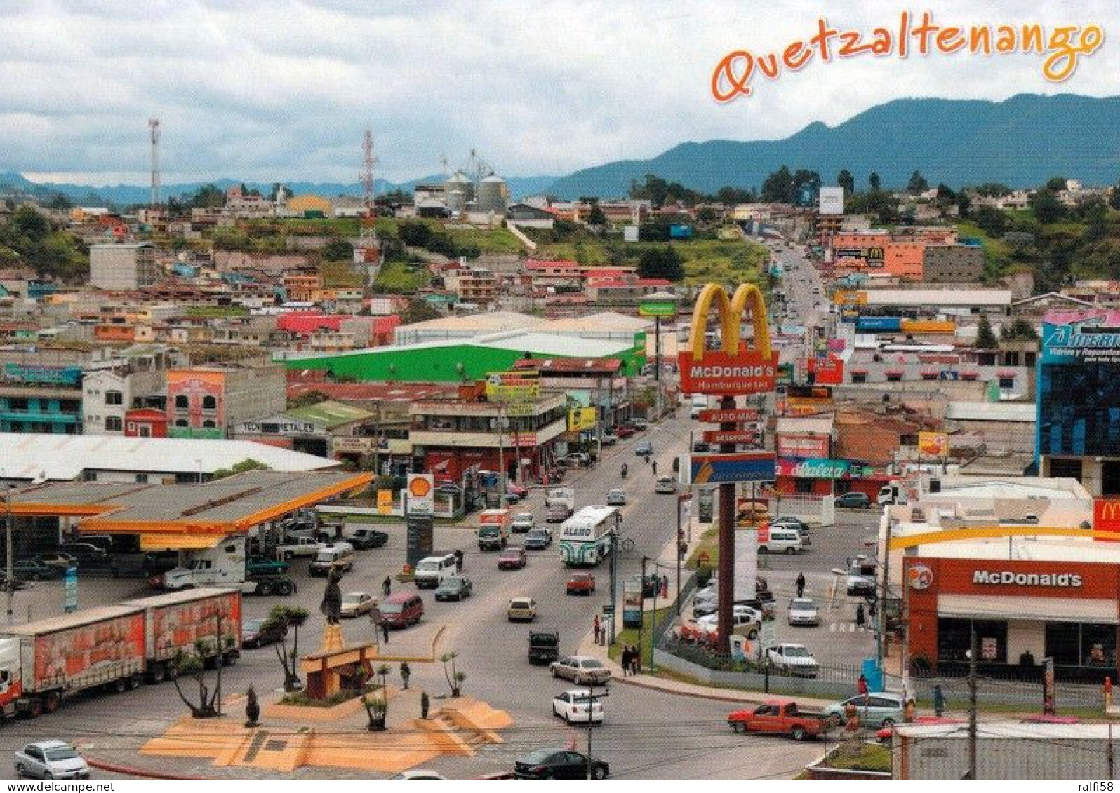 1 AK Guatemala * Blick Auf Die Stadt Quetzaltenango - Luftbildaufnahme Der Zweitgrößten Stadt Guatemalas * - Guatemala