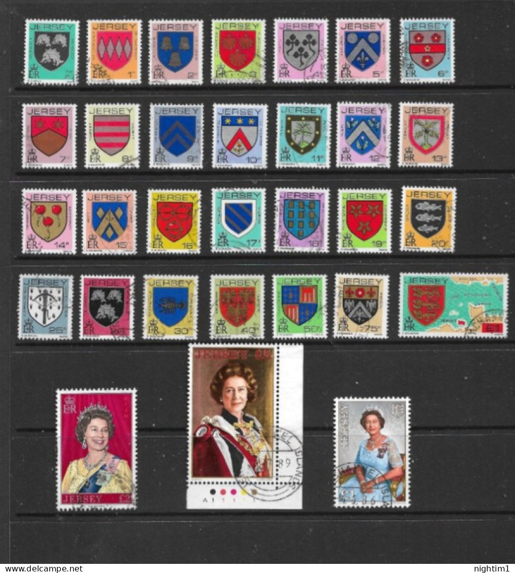 JERSEY COLLECTION. JERSEY DEFINITIVES. CRESTS. VALUES TO £5. USED. - Jersey