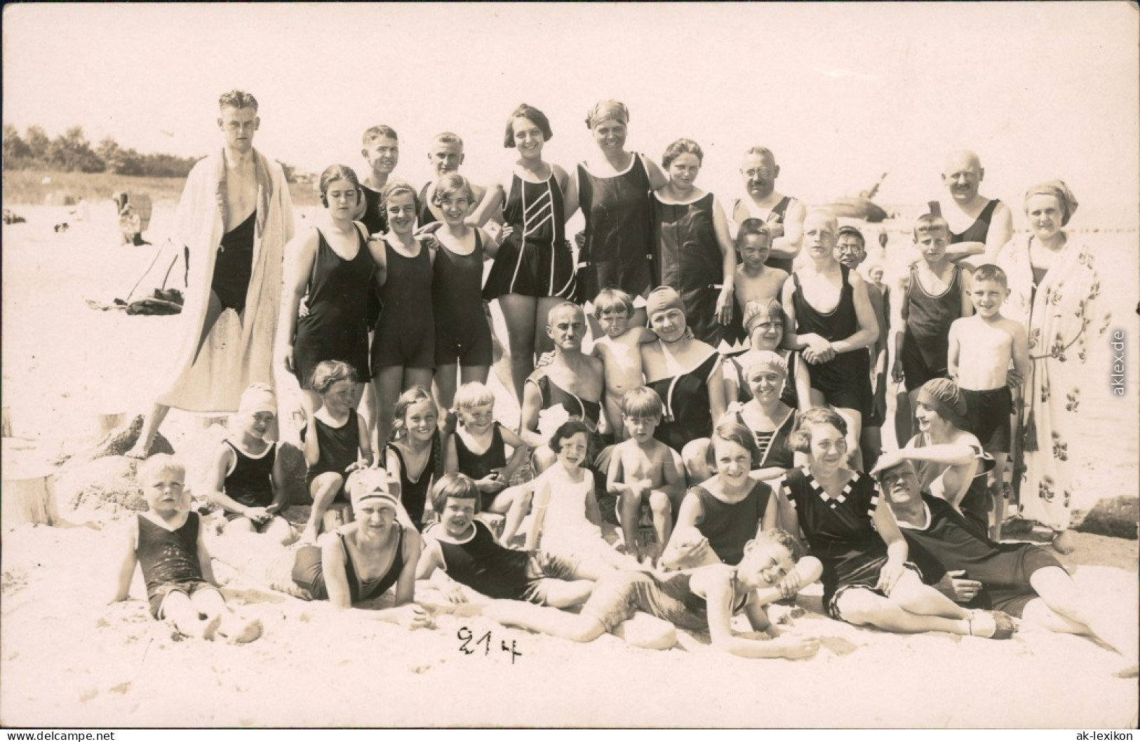  Menschen / Soziales Leben - Gruppenfotos - Menschen Am Strand 1926 - Non Classés