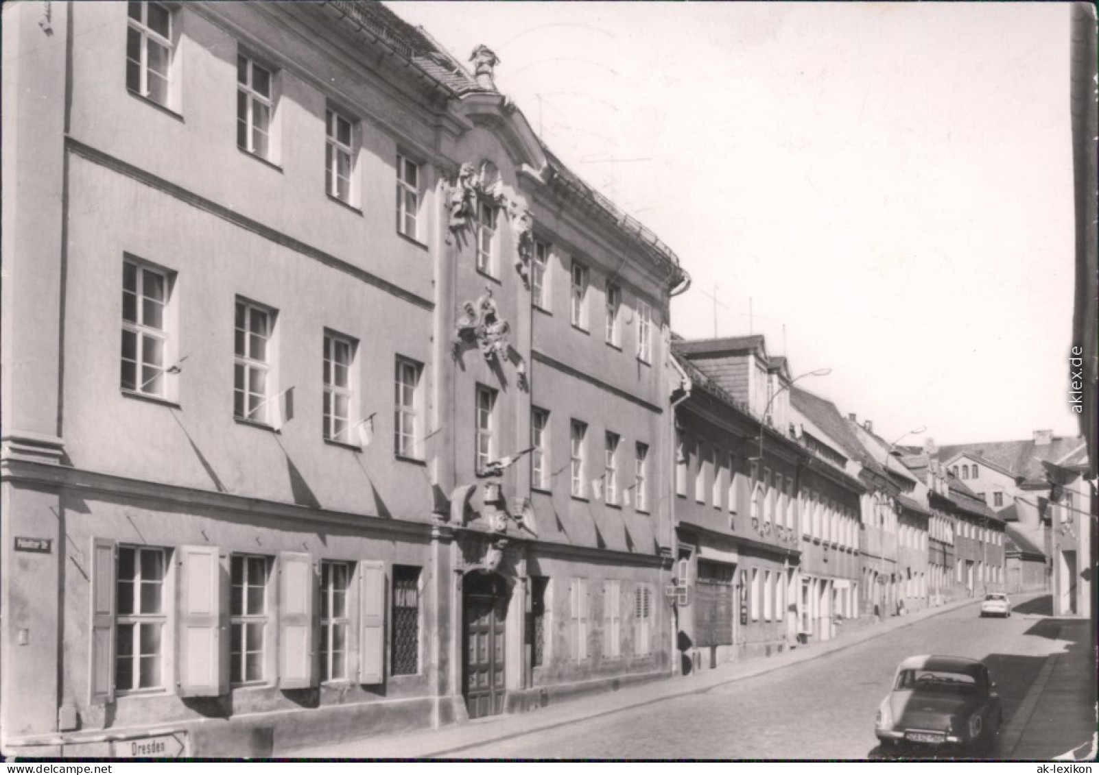 Foto AK Kamenz Kamjenc Straßenpartie, Auto  Am Museum Der Westlausitz 1980 - Kamenz