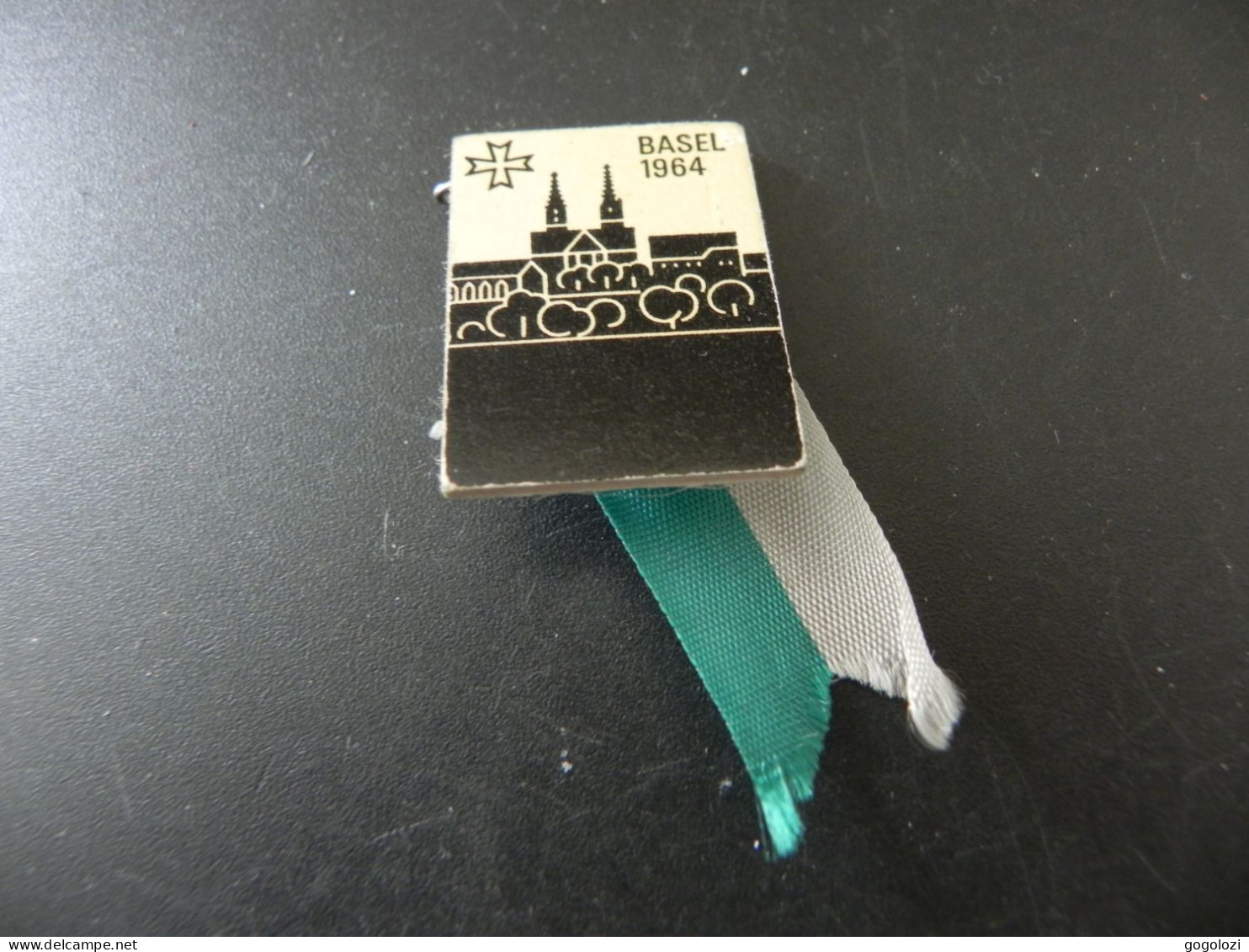 Old Badge Schweiz Suisse Svizzera Switzerland - Katholikentag Basel 1964 - Unclassified