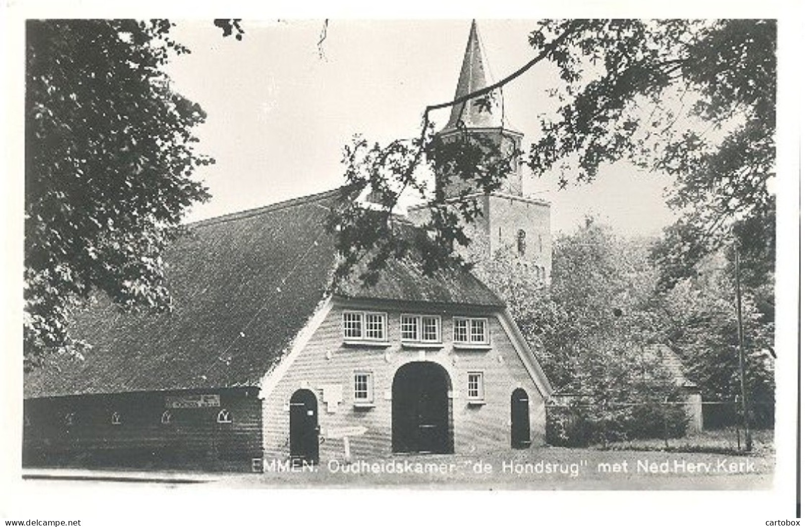 Emmen, Oudheidskamer "De Hondsrug" Met Ned. Herv. Kerk (type Fotokaart) - Emmen