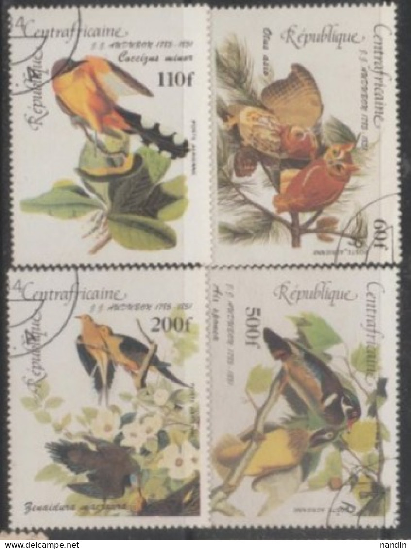 1985 CENTRAL AFRICAN REPUBLIC USED STAMP ON BIRD/ Birds - The 200th Anniversary Of The Birth Of John J. Audubon - Verzamelingen, Voorwerpen & Reeksen