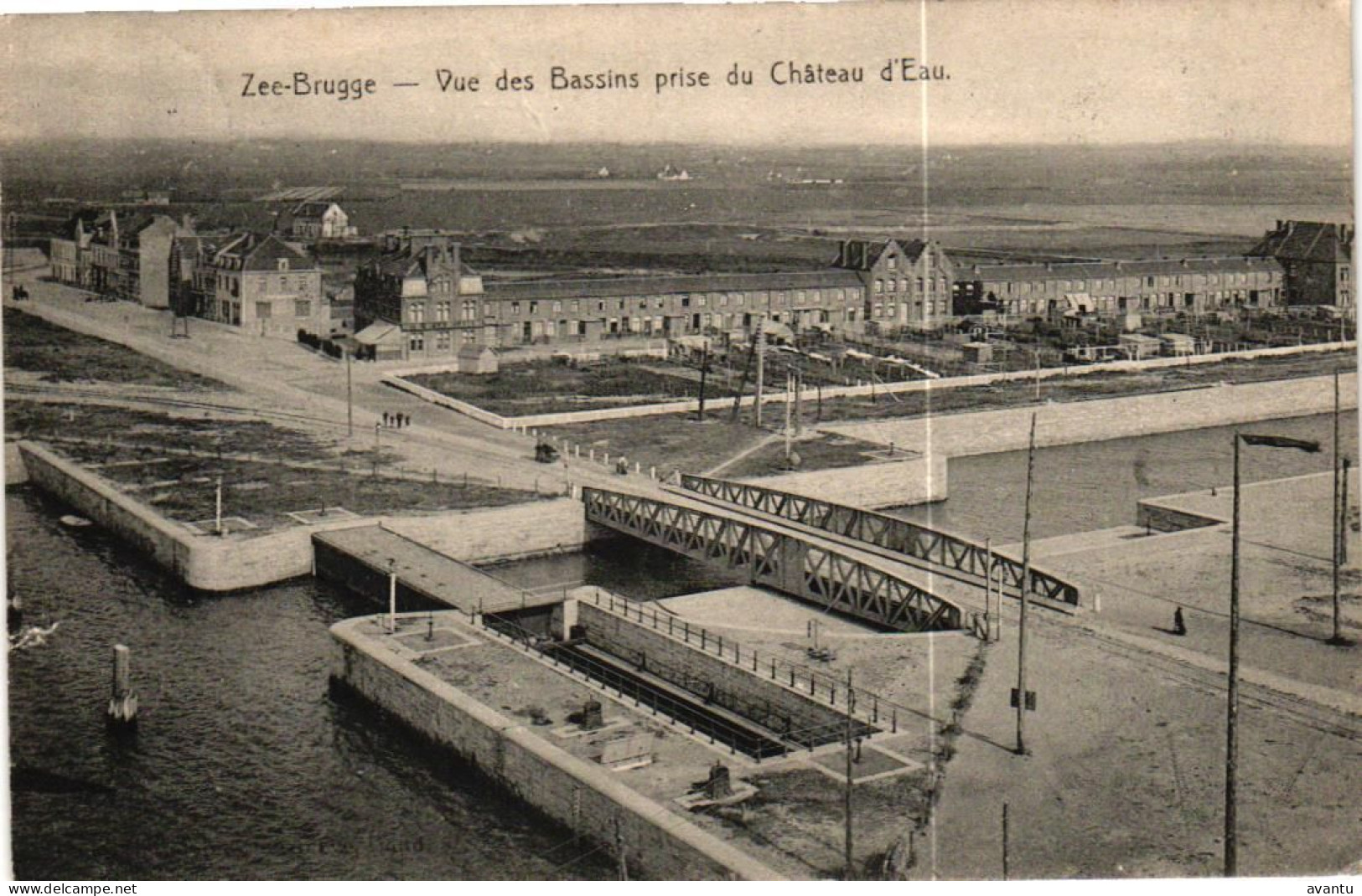 ZEEBRUGGE / ZICHT OP DE DOKKEN VANAF DE WATERTOREN - Zeebrugge