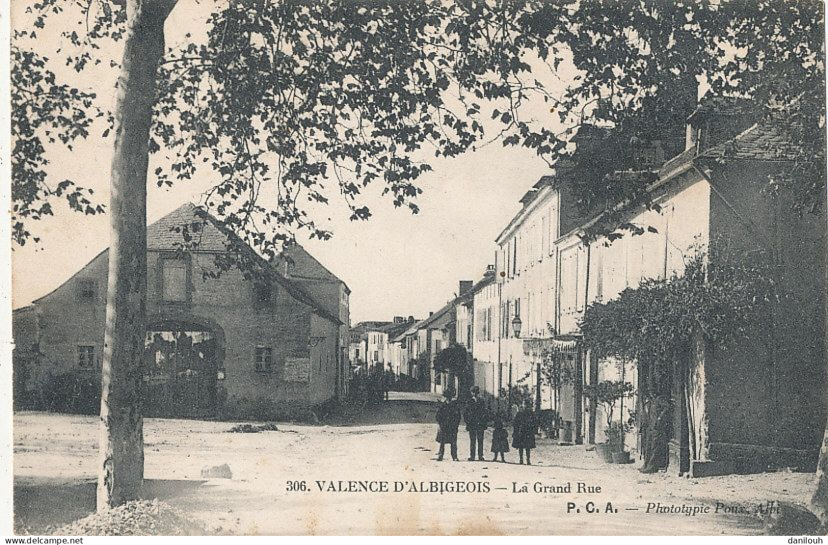 81  // VILLEFRANCHE D ALBIGEOIS    La Grand Rue  306 P.C.A.  Cachet Convoyeur Au Verso   - Villefranche D'Albigeois