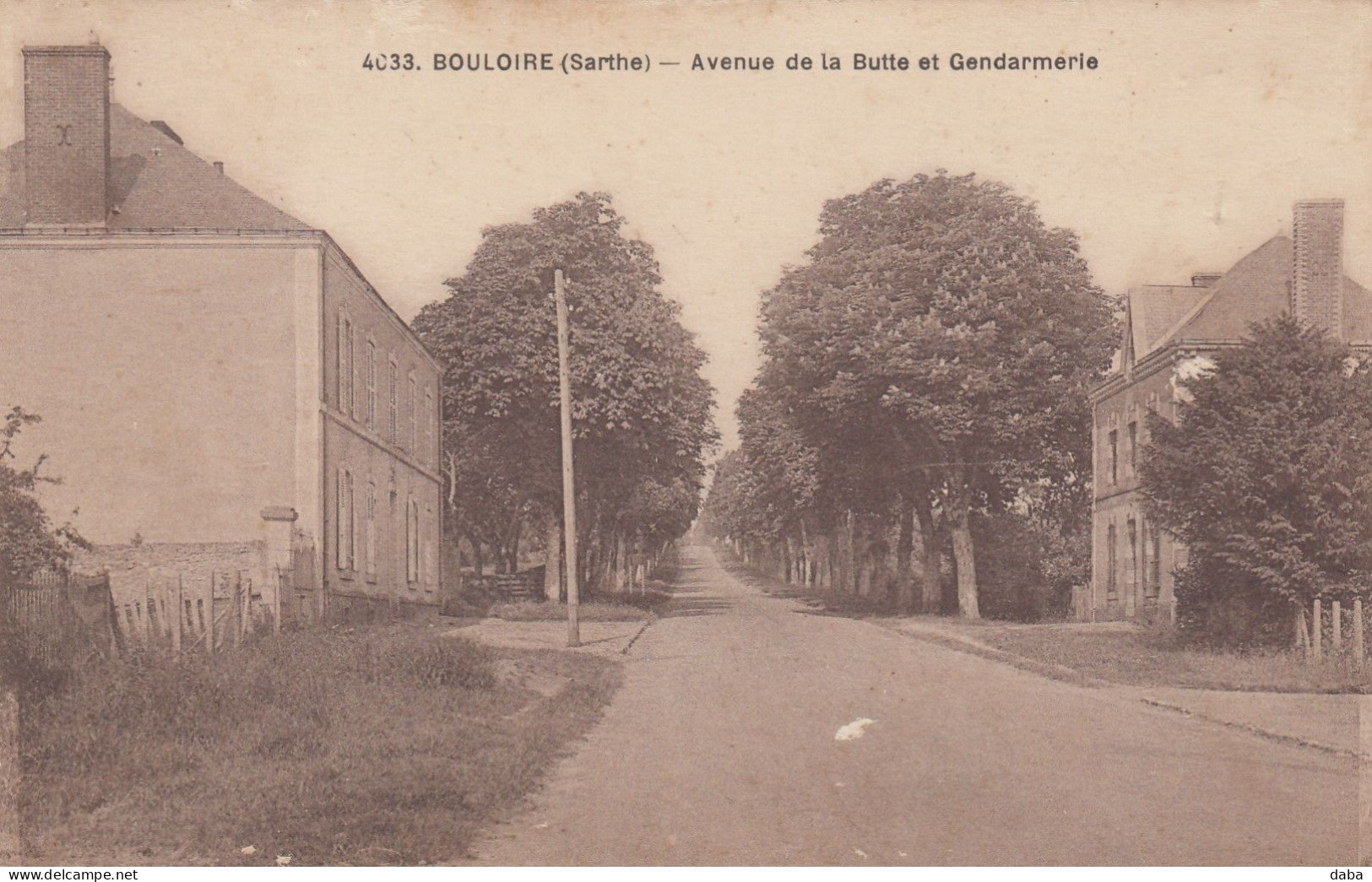 Bouloire.  Avenue De La Butte Et Gendarmerie - Bouloire