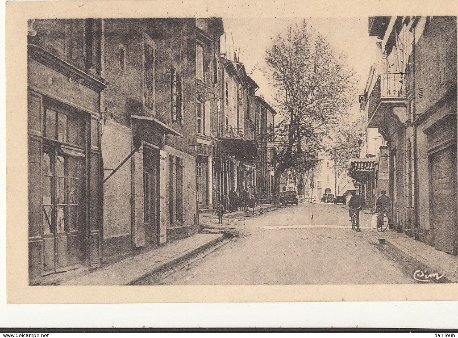 13 // EYGUIERES  Rue Boisgelin - Eyguieres