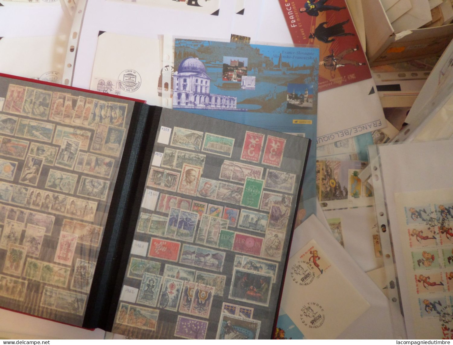 Enorme vrac de plusieurs milliers de timbres de France **/*/obl. 1900/2010. Très forte cote!  A SAISIR!!!!