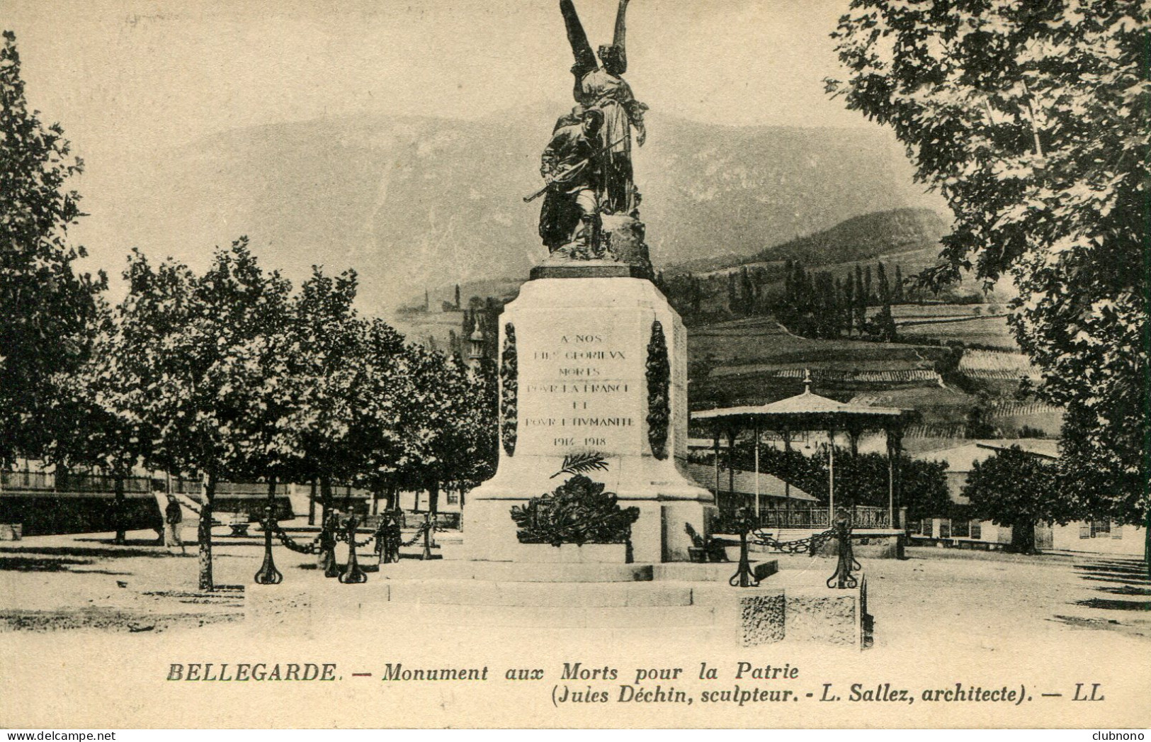 CPA -  BELLEGARDE - MONUMENT AUX MORTS (IMPECCABLE) - Bellegarde-sur-Valserine
