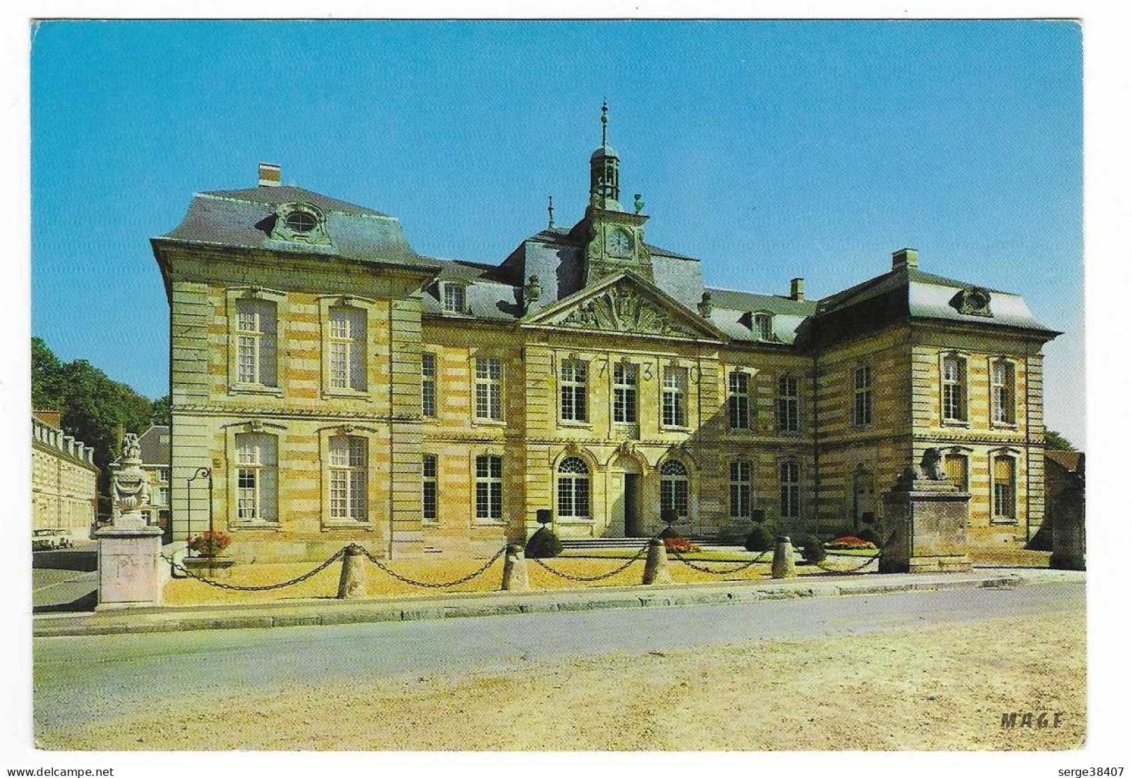 Sainte Menehould - L'Hôtel De Ville - N°2513/34 # 3-24/3 - Sainte-Menehould