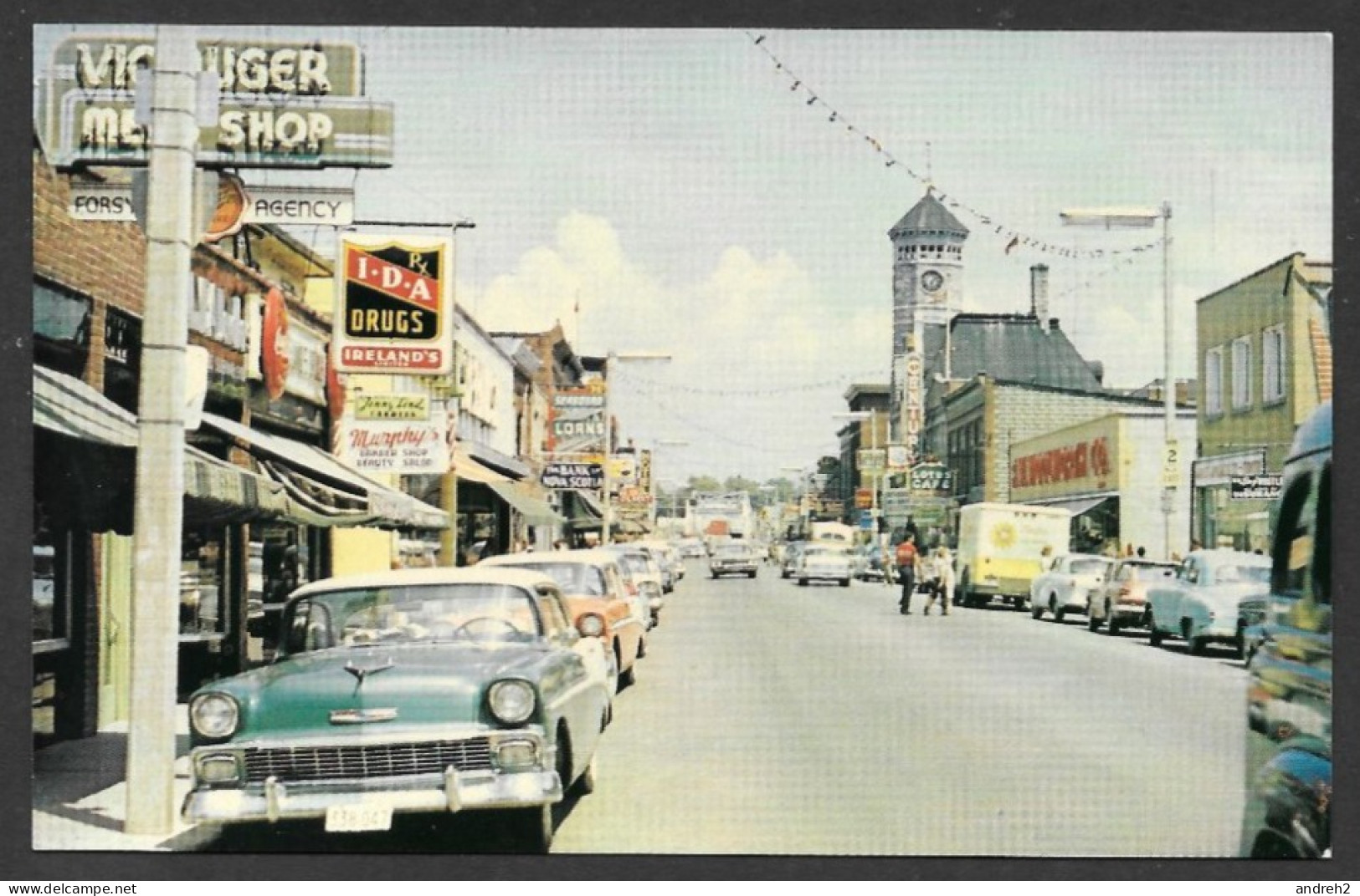 Trenton  Ontario - Dundas Street Looking East - By L.P. Charter  No: 2501R - Autres & Non Classés