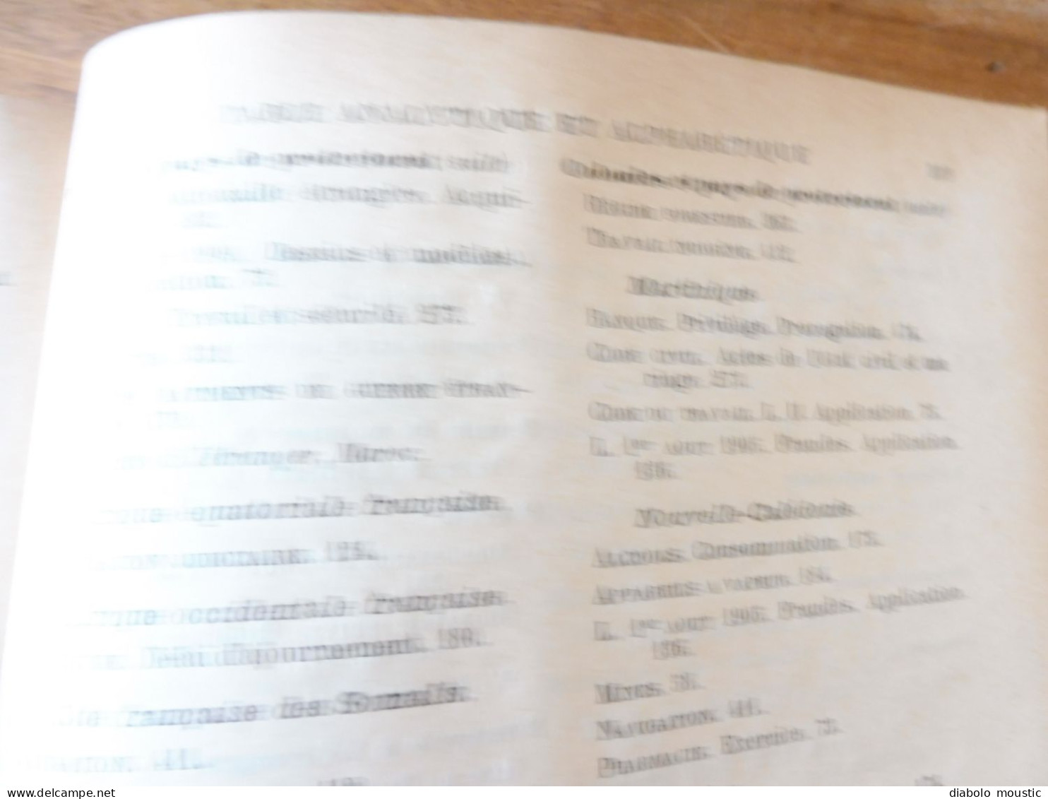 1913  RECUEIL des LOIS : Sericiculture, Dynamites , Fabrication du beurre de cacao,  Etc ; Etc