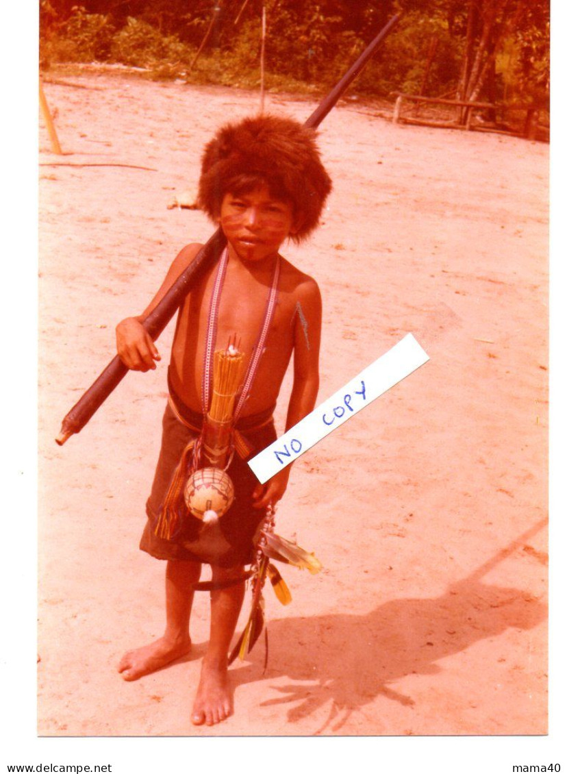 PHOTO - UN ENFANT JIVARO - America