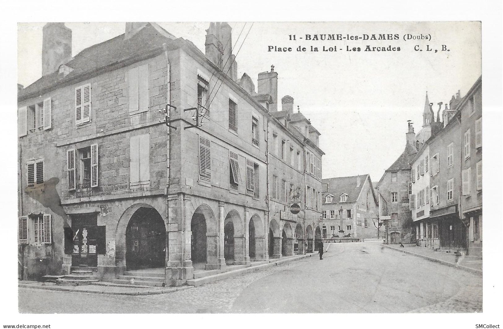 Baume Les Dames, Place De La Loi, Les Arcades (10127) - Baume Les Dames