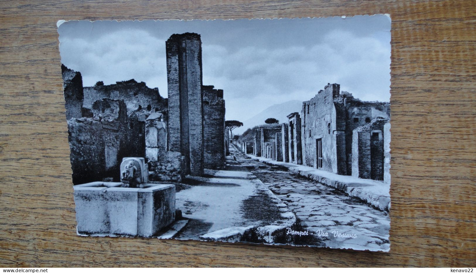 Italie , Pompei , Via Vesuvio "" Beau Timbre "" - Pompei