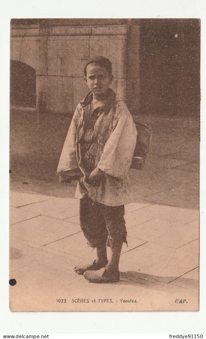 Algérie . Scènes Et Types . Yaouled . Enfant Cireur De Rue . 1928 - Niños