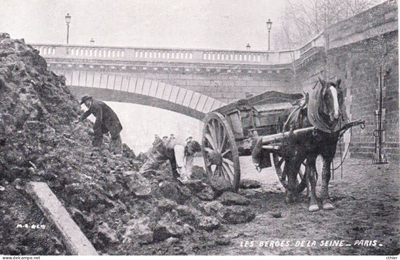 CPA  PARIS 75 - Les Berges De La Seine - La Seine Et Ses Bords